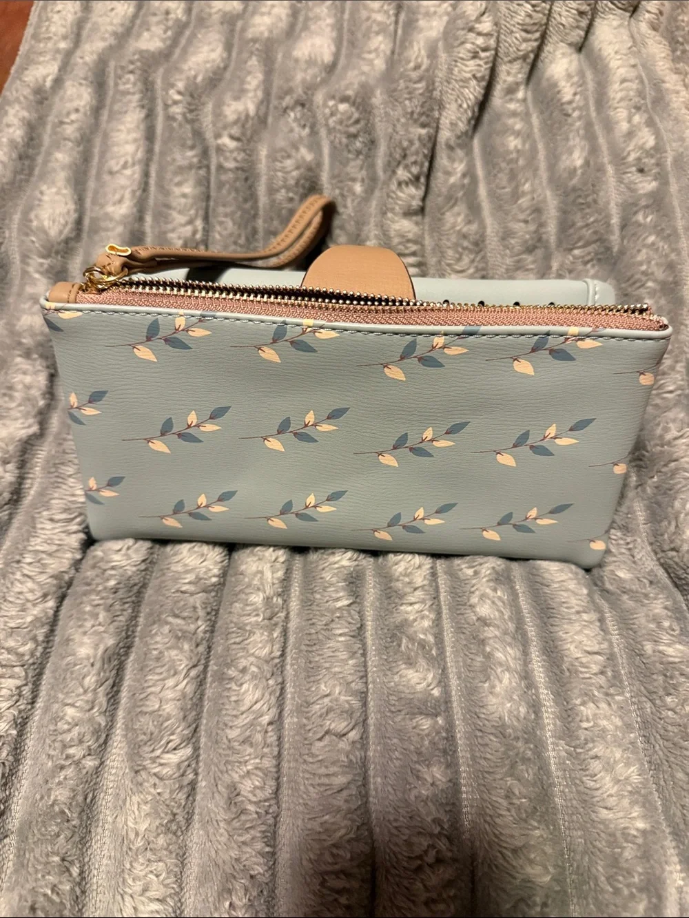 Light Blue Floral Wristlet Wallet with Tan Trim